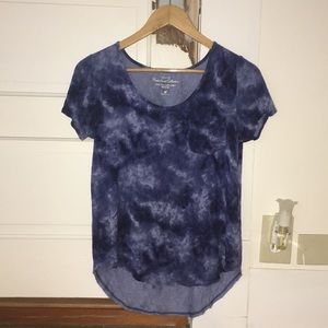 blue t-shirt from hollister. only worn twice